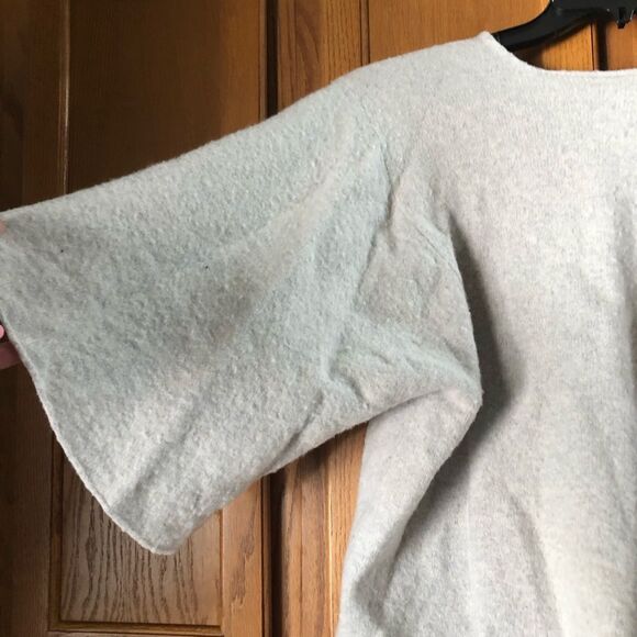 BCBGMAXAZRIA Masha Knit Kimono Merino Wool Blend Oversized V-Neck Sweater - XS - Picture 9 of 15